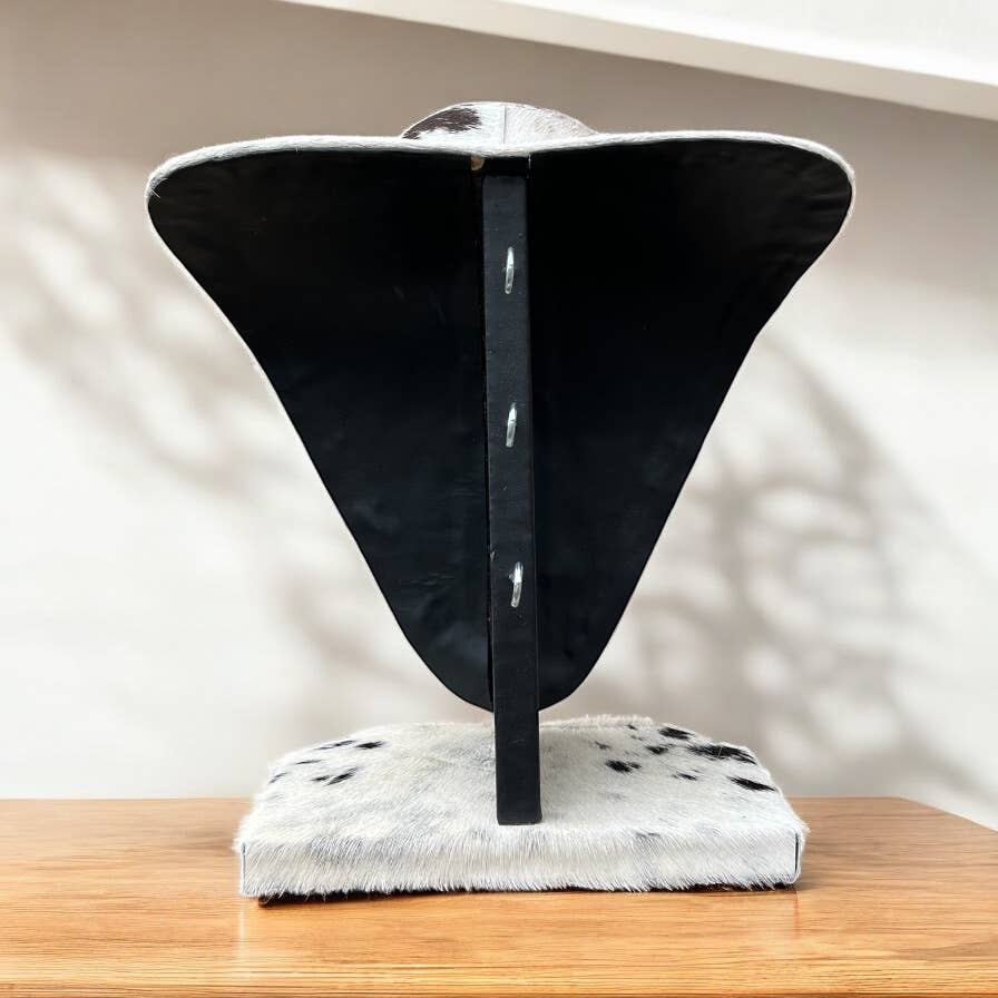 Deluxe brown cowhide necklace display (JW62)