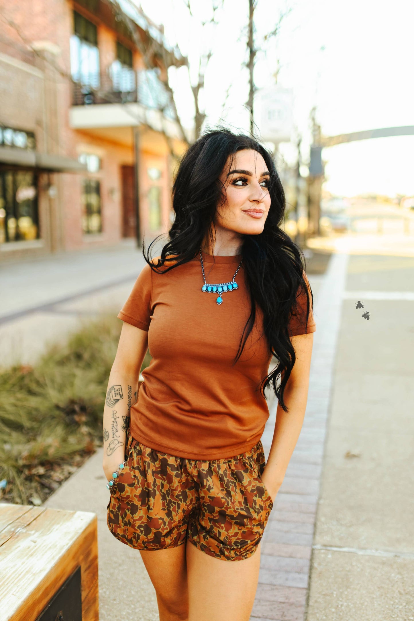 CLOUD BASIC SNUG TEE *SADDLE